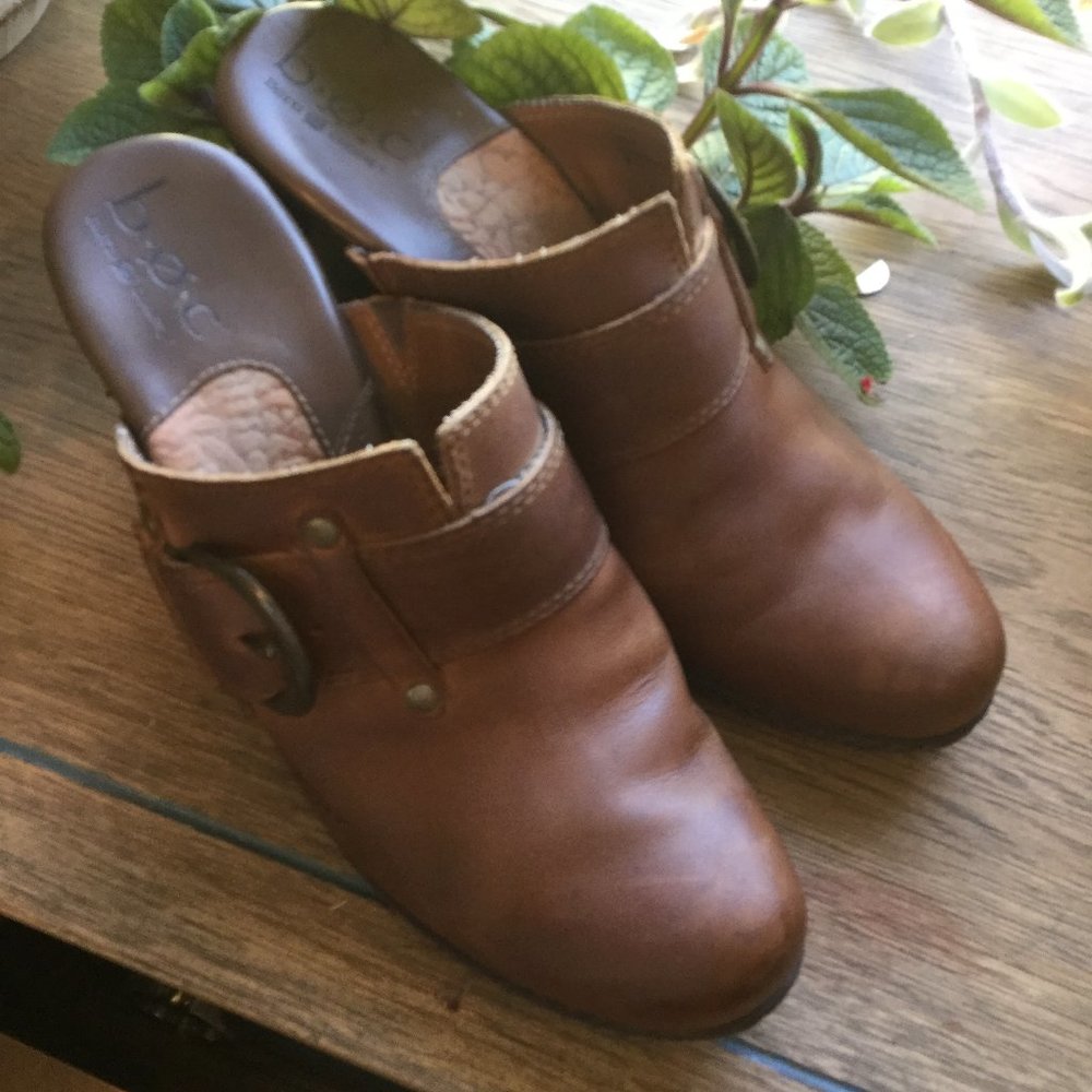 Born concept size US 7 Leather upper man made bottom, Western coastal cowgirl